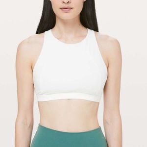 Lululemon bra!